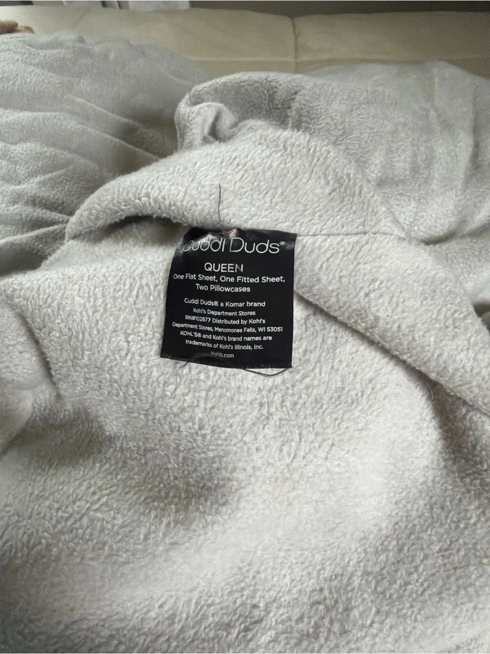 Cuddl Duds Plush Blanket in Light Gray with Black Tag